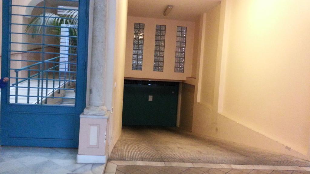 Duplex Donkey Parking Apartamento Sevilha Exterior foto